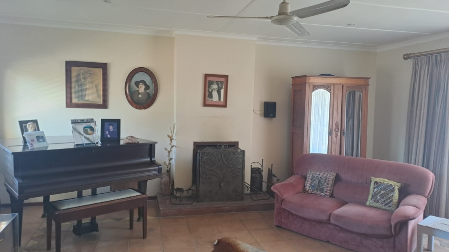 4 Bedroom Property for Sale in Beacon Bay Eastern Cape